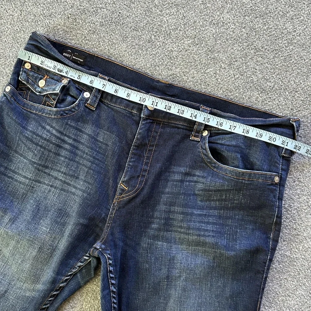 True Religion Ricky Relaxed Straight Jeans Mens 42x32 Blue Dark Wash Denim